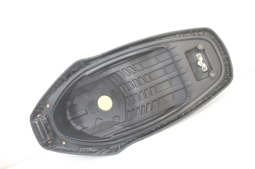 photo de SELLE SYM ORBIT III 3 4T 50 (2021 - 2025) - Points de fixation