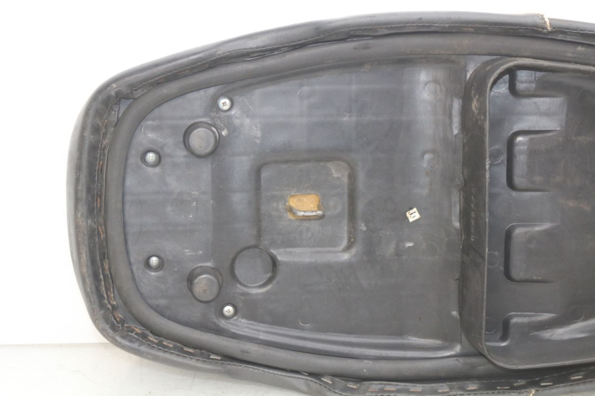 photo de SELLE TNT MOTOR OTTO 2T 50 (2012 - 2018) - État de surface