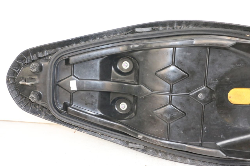 photo de SELLE HONDA PCX (JF28) 125 (2009 - 2011) - Zoom composants