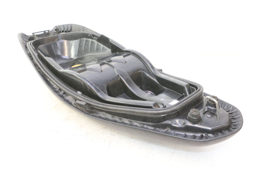 photo de SELLE HONDA PCX (JF28) 125 (2009 - 2011) - Vue d’ensemble
