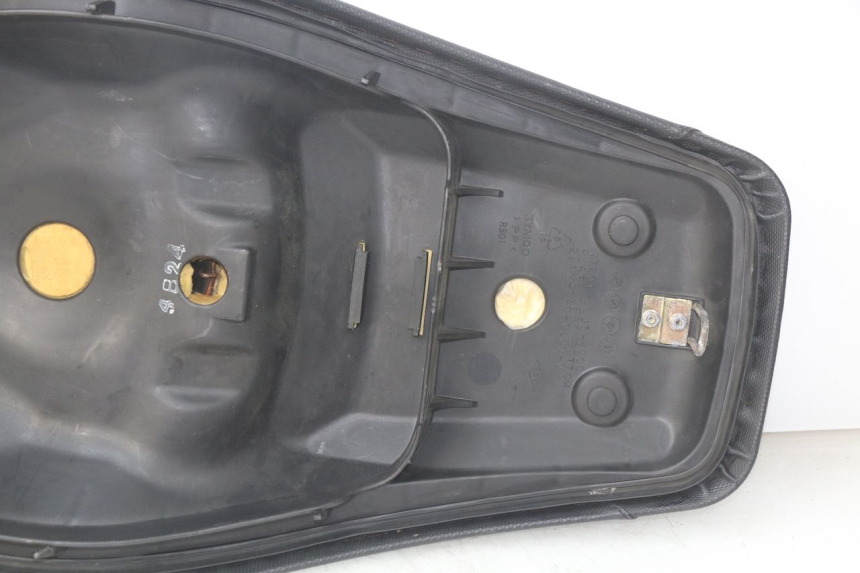 photo de SELLE KYMCO PEOPLE 250 (2004 - 2008) - Détails caractéristiques