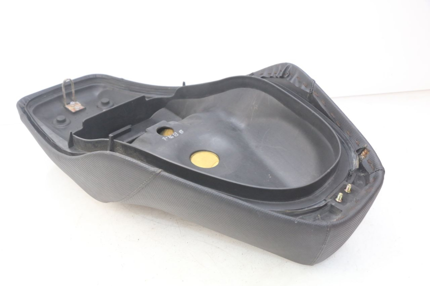 photo de SELLE KYMCO PEOPLE 250 (2004 - 2008) - Points de fixation