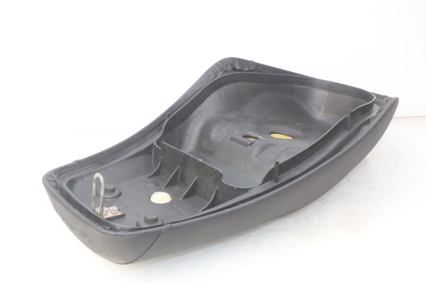 photo de SELLE KYMCO PEOPLE 250 (2004 - 2008) - État de surface