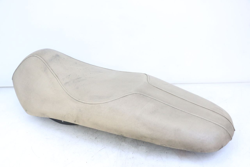 photo de SELLE PEUGEOT BELVILLE 125 (2017 - 2021) - Détail de la pièce