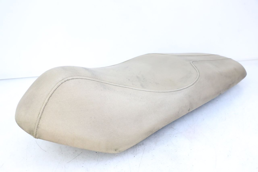 photo de SELLE PEUGEOT BELVILLE 125 (2017 - 2021) - Zoom état d’usage