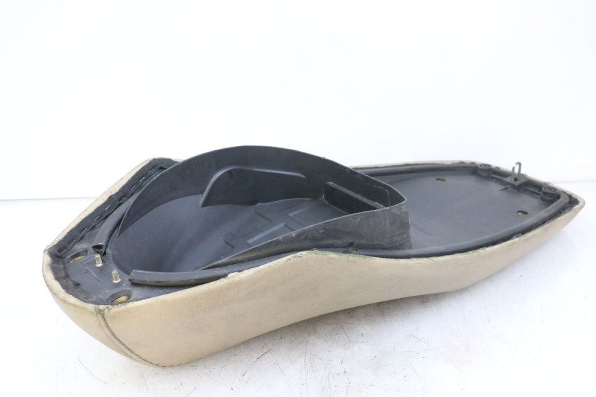 photo de SELLE PEUGEOT BELVILLE 125 (2017 - 2021) - Pièce contrôlée