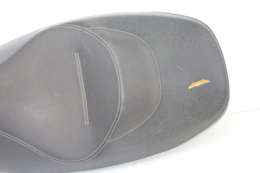 photo de SELLE PEUGEOT CITYSTAR 125 (2011 - 2017) - Zoom état d’usage