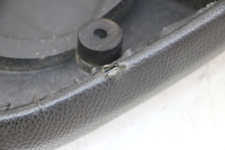 photo de SELLE PEUGEOT KISBEE 4T 50 (2018 - 2022) - Vue produit