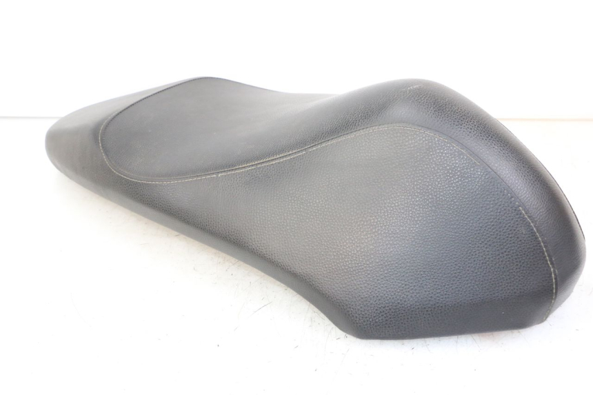 photo de SELLE PEUGEOT KISBEE 4T 50 (2018 - 2022) - Zoom état d’usage