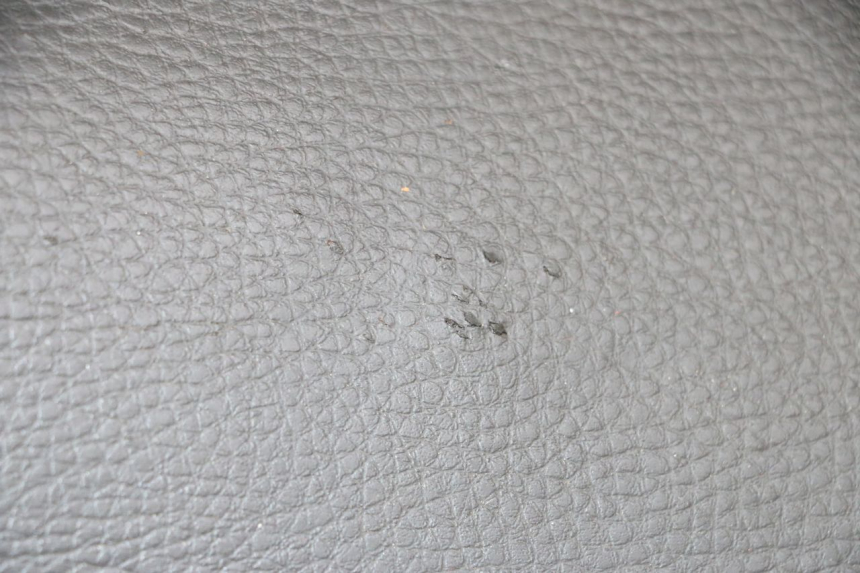 photo de SELLE PEUGEOT KISBEE 4T 50 (2010 - 2017) - Zoom qualité