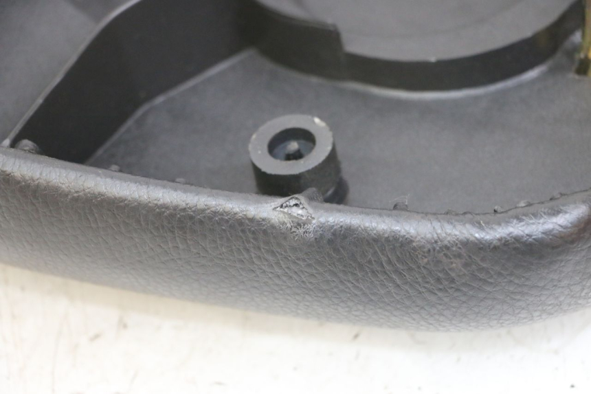 photo de SELLE PEUGEOT KISBEE 4T 50 (2010 - 2017) - Pièce contrôlée