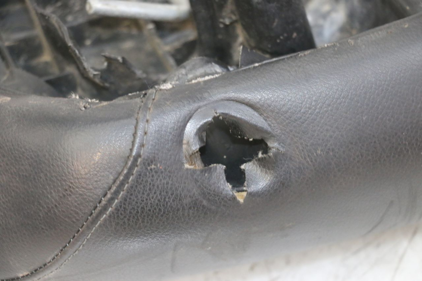 photo de SELLE PEUGEOT LUDIX 50 (2005 - 2007) - Autre angle de vue