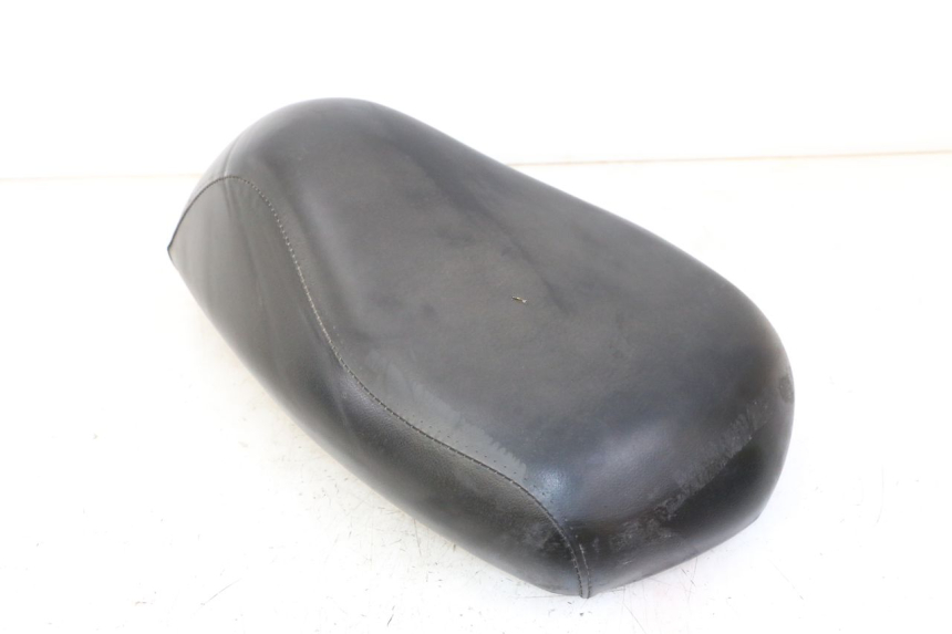 photo de SELLE PEUGEOT LUDIX 50 (2008 - 2017) - État de surface