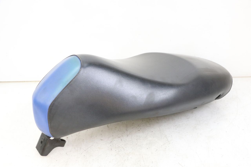 photo de SELLE PEUGEOT LUDIX ONE 50 (2005 - 2008) - Détail de la pièce