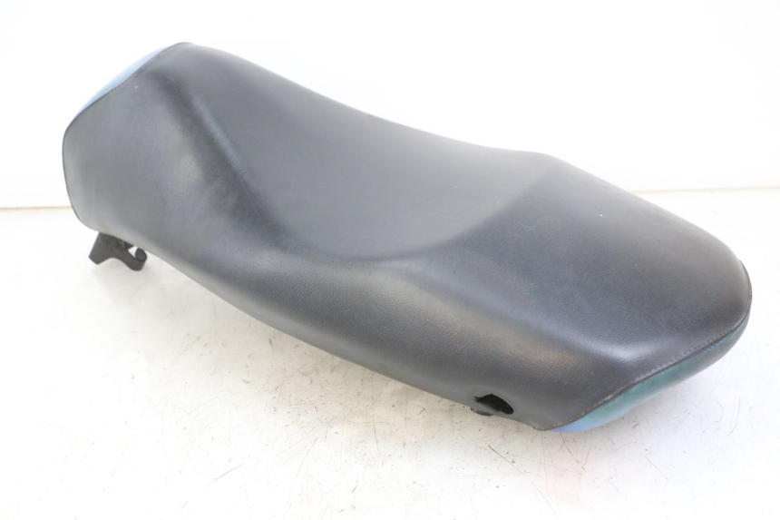 photo de SELLE PEUGEOT LUDIX ONE 50 (2005 - 2008) - Vue rapprochée