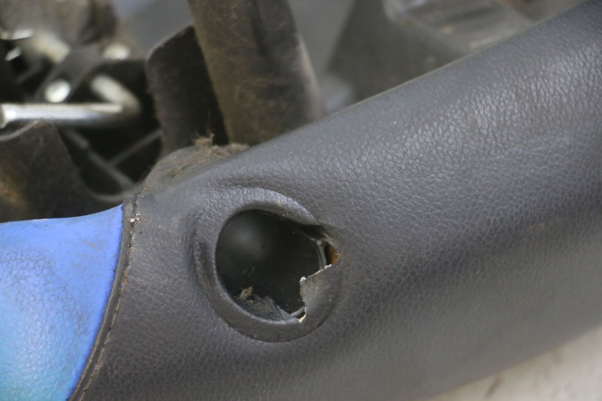 photo de SELLE PEUGEOT LUDIX ONE 50 (2005 - 2008) - Vue d’ensemble