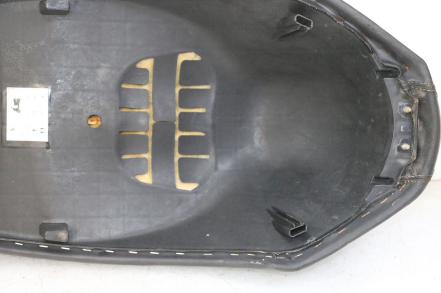 photo de SELLE PEUGEOT STREETZONE I 2T 50 (2018 - 2020) - Zoom composants