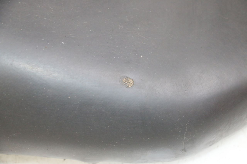 photo de SELLE PEUGEOT STREETZONE I 2T 50 (2018 - 2020) - Autre angle de vue