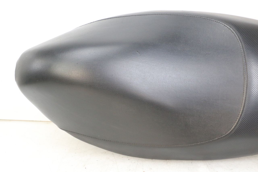 photo de SELLE PEUGEOT TKR TREKKER FURIOUS 50 (2005 - 2014) - Focus structure
