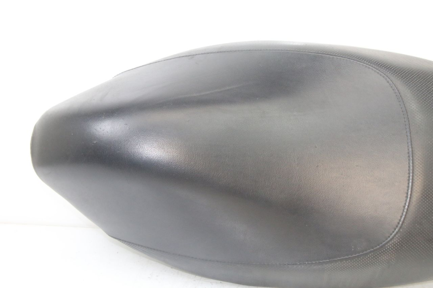 photo de SELLE PEUGEOT TREKKER TKR 50 (2005 - 2014) - Détail de la pièce