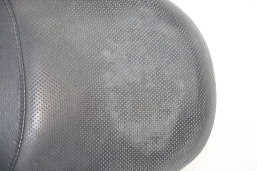 photo de SELLE PEUGEOT TREKKER TKR 50 (2005 - 2014) - Autre angle de vue