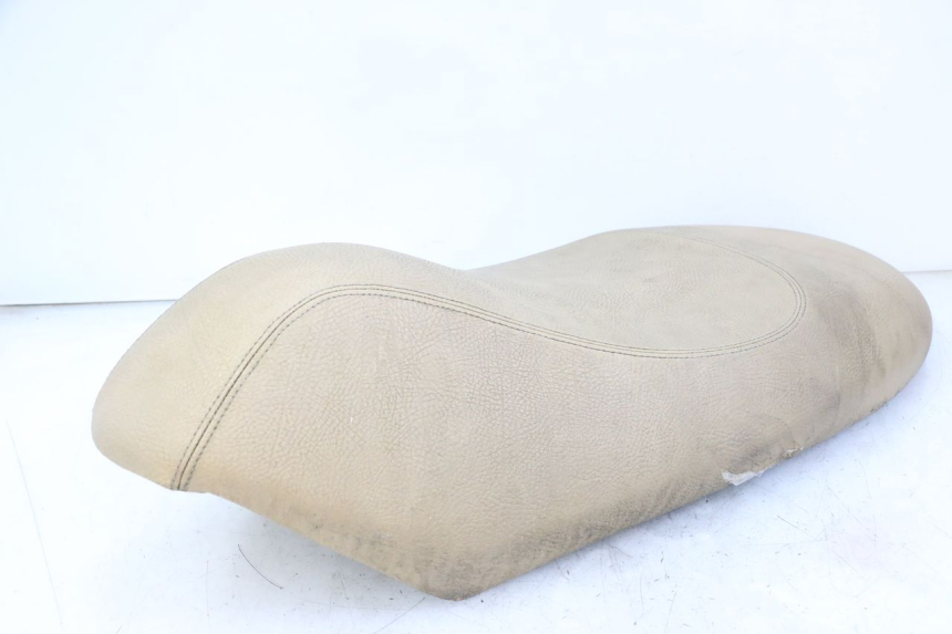 photo de SELLE PEUGEOT VIVACITY 125 (2010 - 2017) - Autre angle de vue