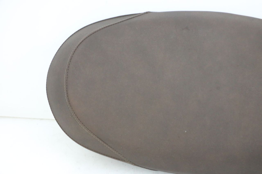 photo de SELLE EFUN PUSA 1 - Vue rapprochée