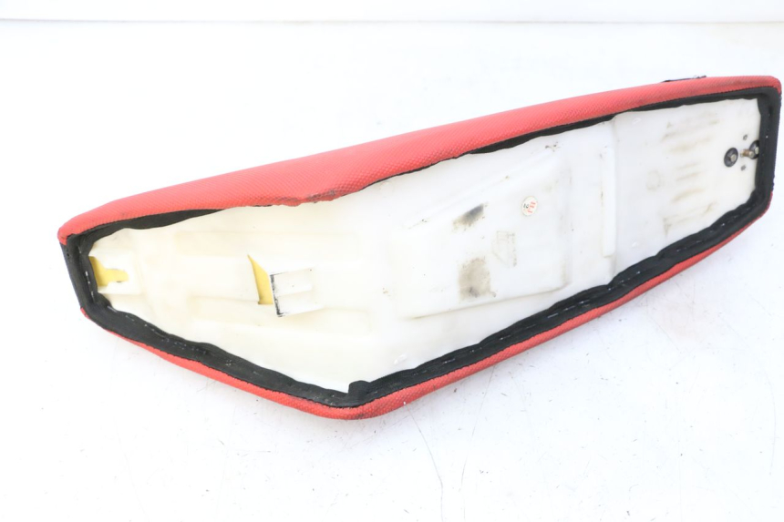 photo de SELLE APOLLO RFZ 125 - Détail de la pièce