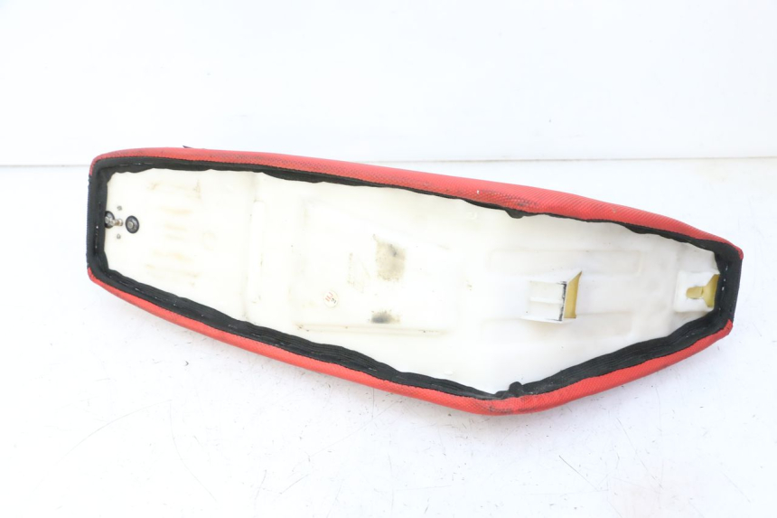 photo de SELLE APOLLO RFZ 125 - Points de fixation