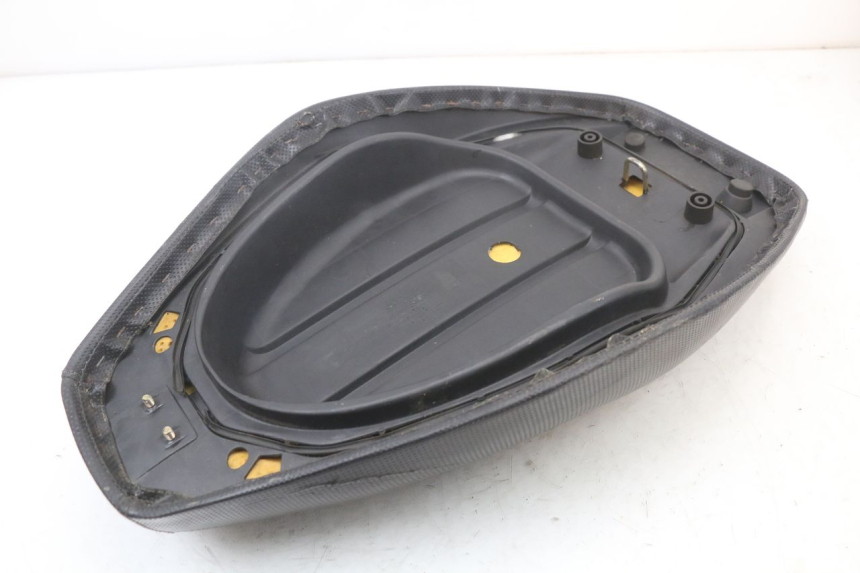 photo de SELLE TNT MOTOR ROMA 10' 2T 50 (2011 - 2018) - Vue rapprochée