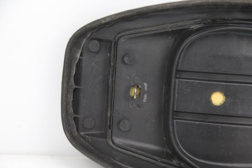 photo de SELLE TNT MOTOR ROMA 10' 4T 50 (2007 - 2018) - Détails caractéristiques