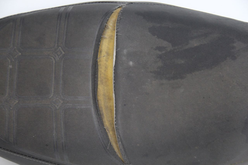 photo de SELLE TNT MOTOR ROMA 10' 4T 50 (2007 - 2018) - Zoom état d’usage