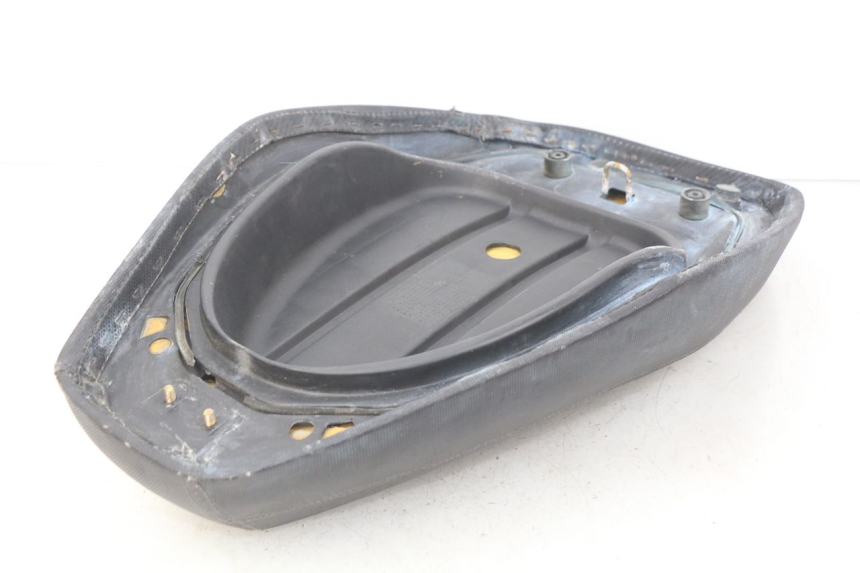 photo de SELLE TNT MOTOR ROMA 10' 4T 50 (2007 - 2018) - Points de fixation