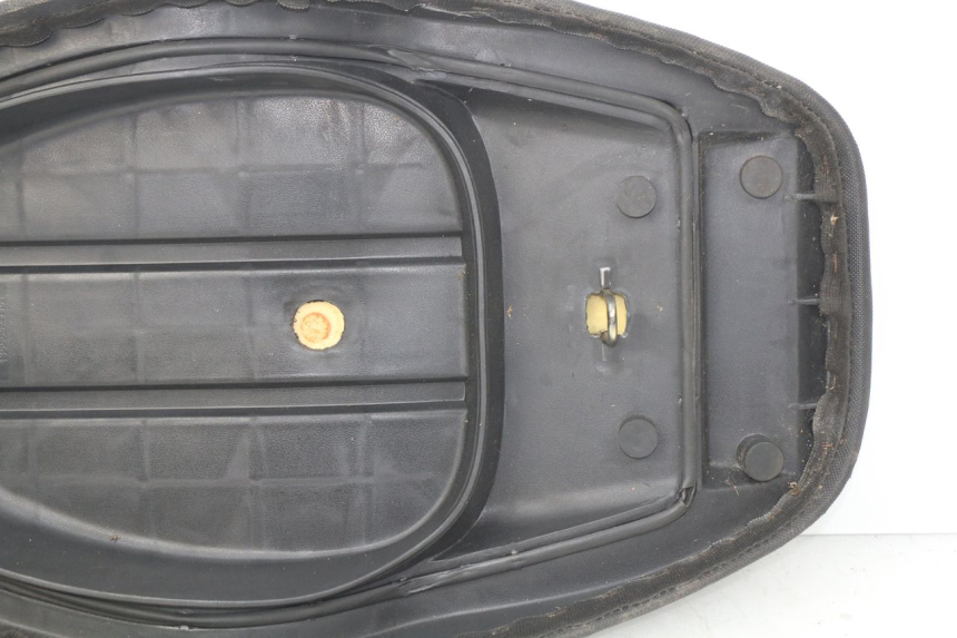 photo de SELLE TNT MOTOR ROMA 10' 4T 50 (2007 - 2018) - Zoom composants