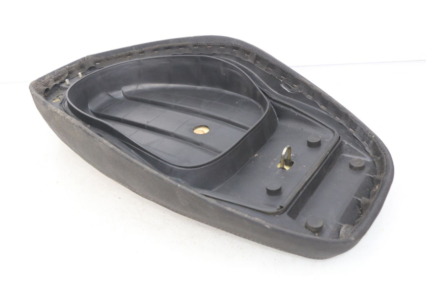 photo de SELLE TNT MOTOR ROMA 10' 4T 50 (2007 - 2018) - Zoom état d’usage