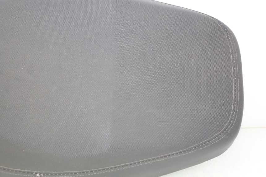 photo de SELLE TNT MOTOR ROMA 10' 4T 50 (2019 - 2022) - Vue rapprochée