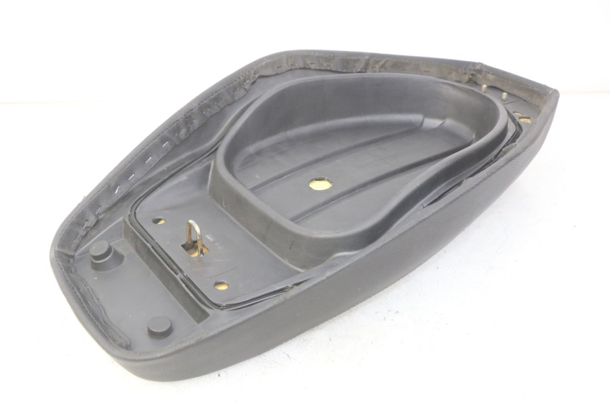 photo de SELLE TNT MOTOR ROMA 10' 4T 50 (2019 - 2022) - État de surface