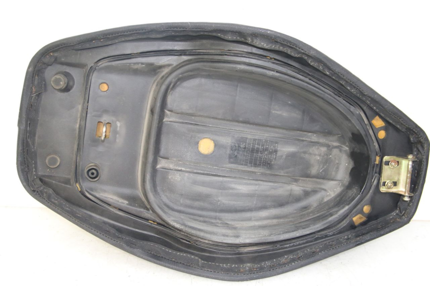 photo de SELLE TNT MOTOR ROMA 10' 4T 50 (2007 - 2018) - Points de fixation