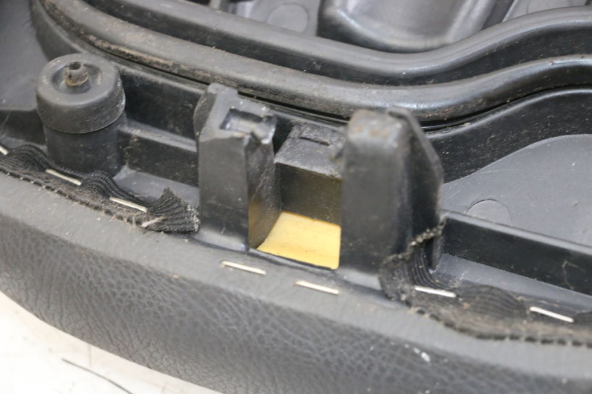 photo de SELLE GILERA RUNNER LC 50 (1997 - 1998) - Détails caractéristiques