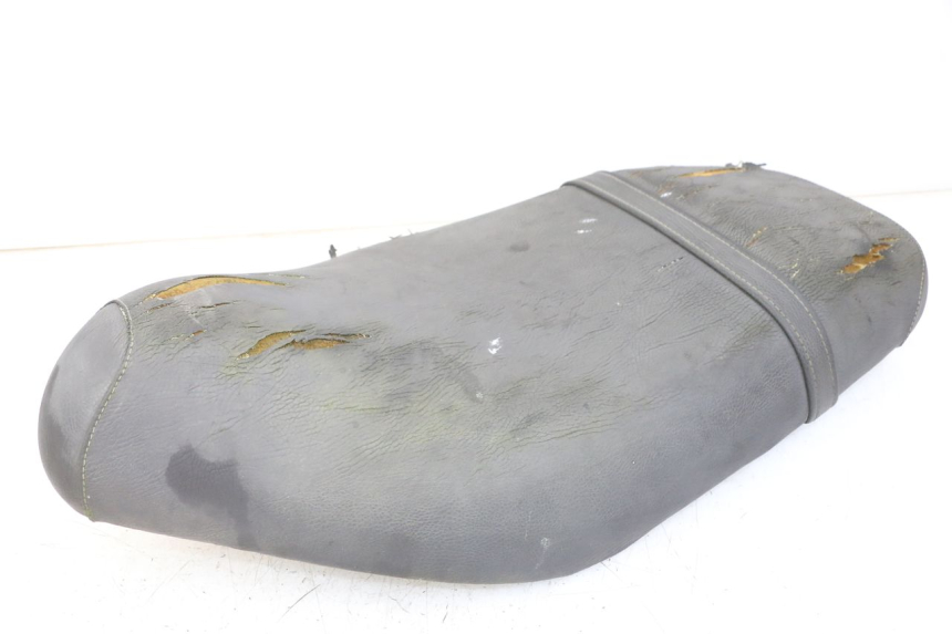 photo de SELLE GILERA RUNNER LC 50 (1997 - 1998) - Gros plan technique