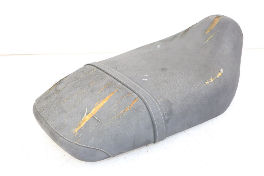 photo de SELLE GILERA RUNNER LC 50 (1997 - 1998) - Points de fixation