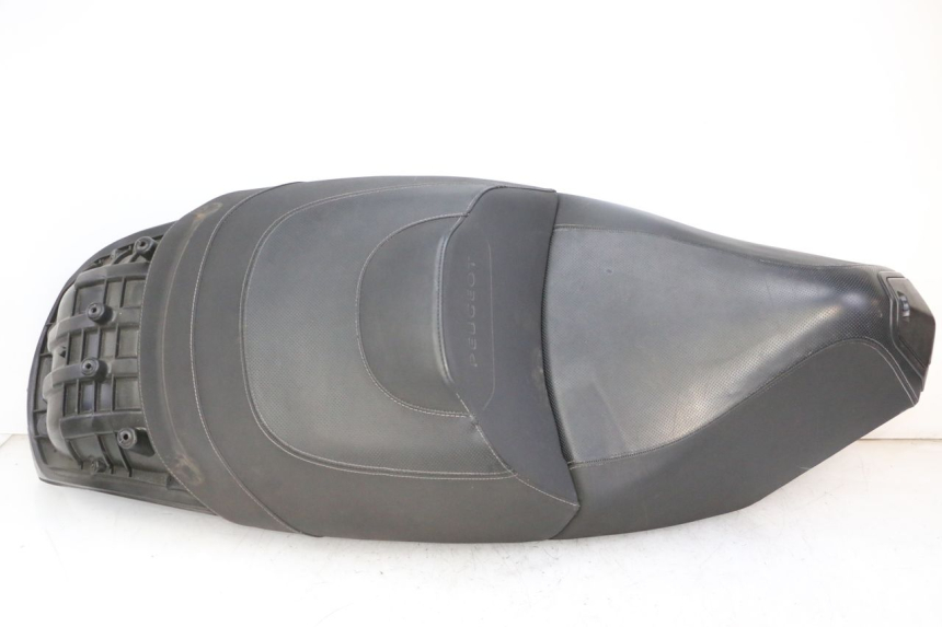 photo de SELLE PEUGEOT SATELIS 125 (2013 - 2018) - Vue principale