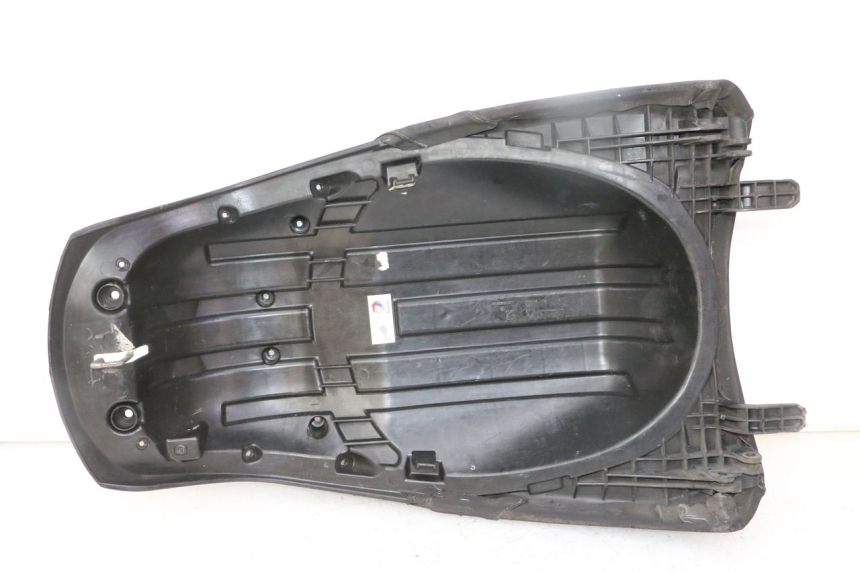 photo de SELLE PEUGEOT SATELIS 125 (2013 - 2018) - Zoom qualité