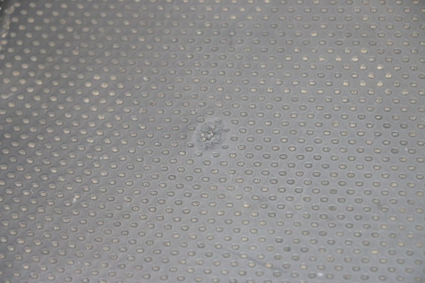 photo de SELLE PEUGEOT SATELIS 125 (2013 - 2018) - État de surface