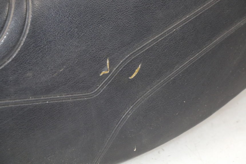 photo de SELLE PEUGEOT SC 50 (1988 - 1992) - Marquages et références