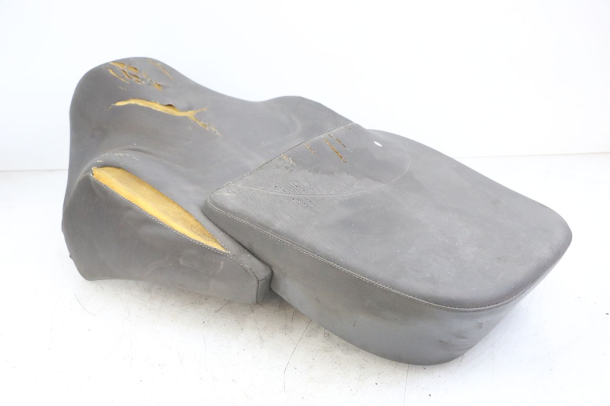 photo de SELLE APRILIA SCARABEO GT 125 (1999 - 2007) - Zoom composants