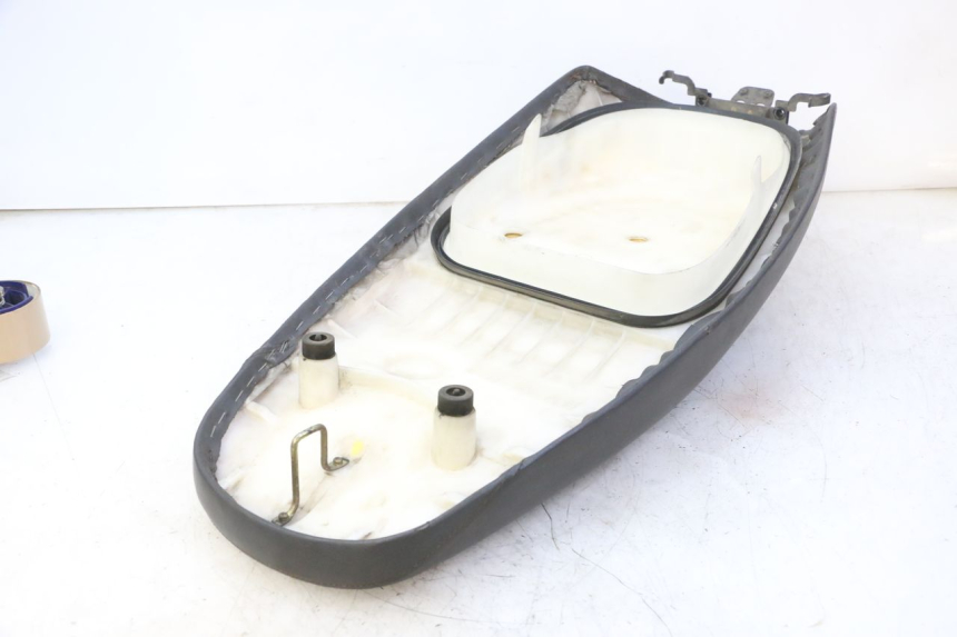 photo de SELLE HONDA SCV LEAD 100 (2003 - 2007) - État de surface