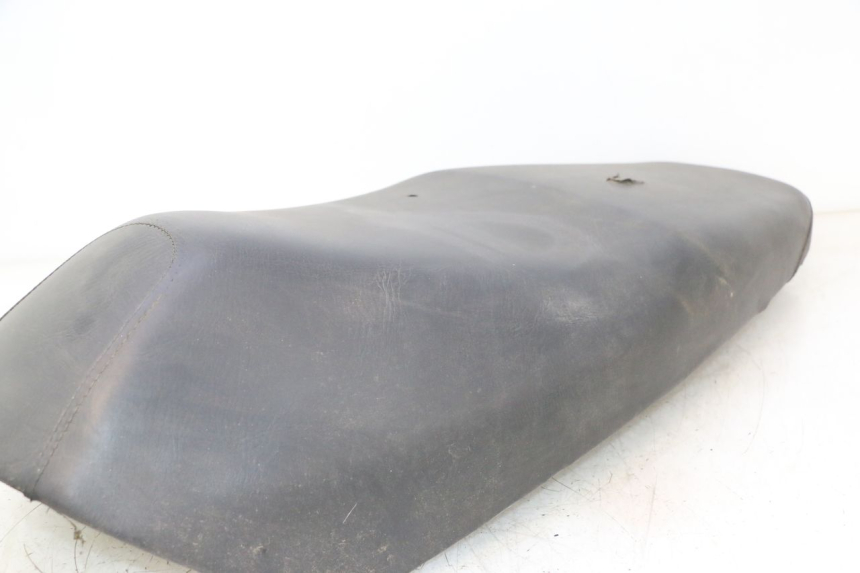 photo de SELLE HONDA SCV LEAD 100 (2003 - 2007) - Détails caractéristiques