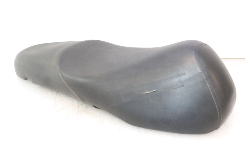 photo de SELLE HONDA SH 125 (2001 - 2003) - Zoom composants