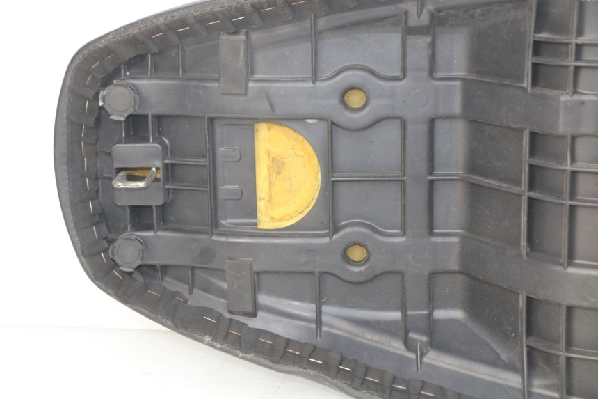 photo de SELLE SUZUKI SIXTEEN 125 (2008 - 2010) - Vue produit